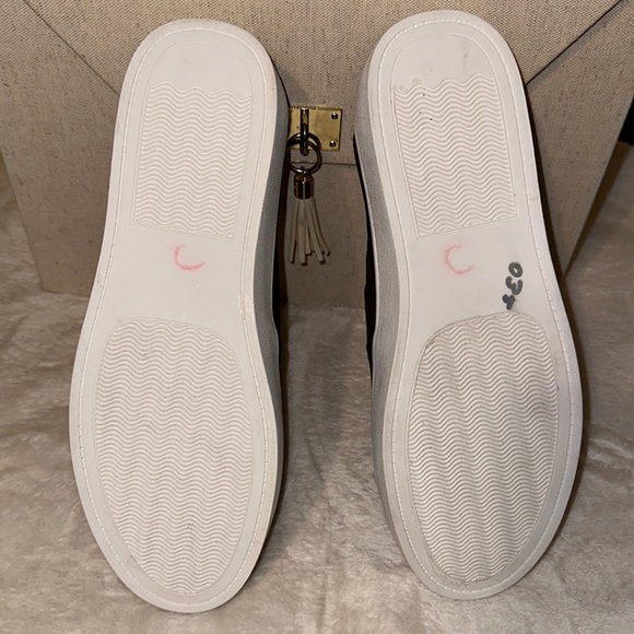 Steven Madden Fayna Slip-On Sneaker Suede - Picture 5 of 5